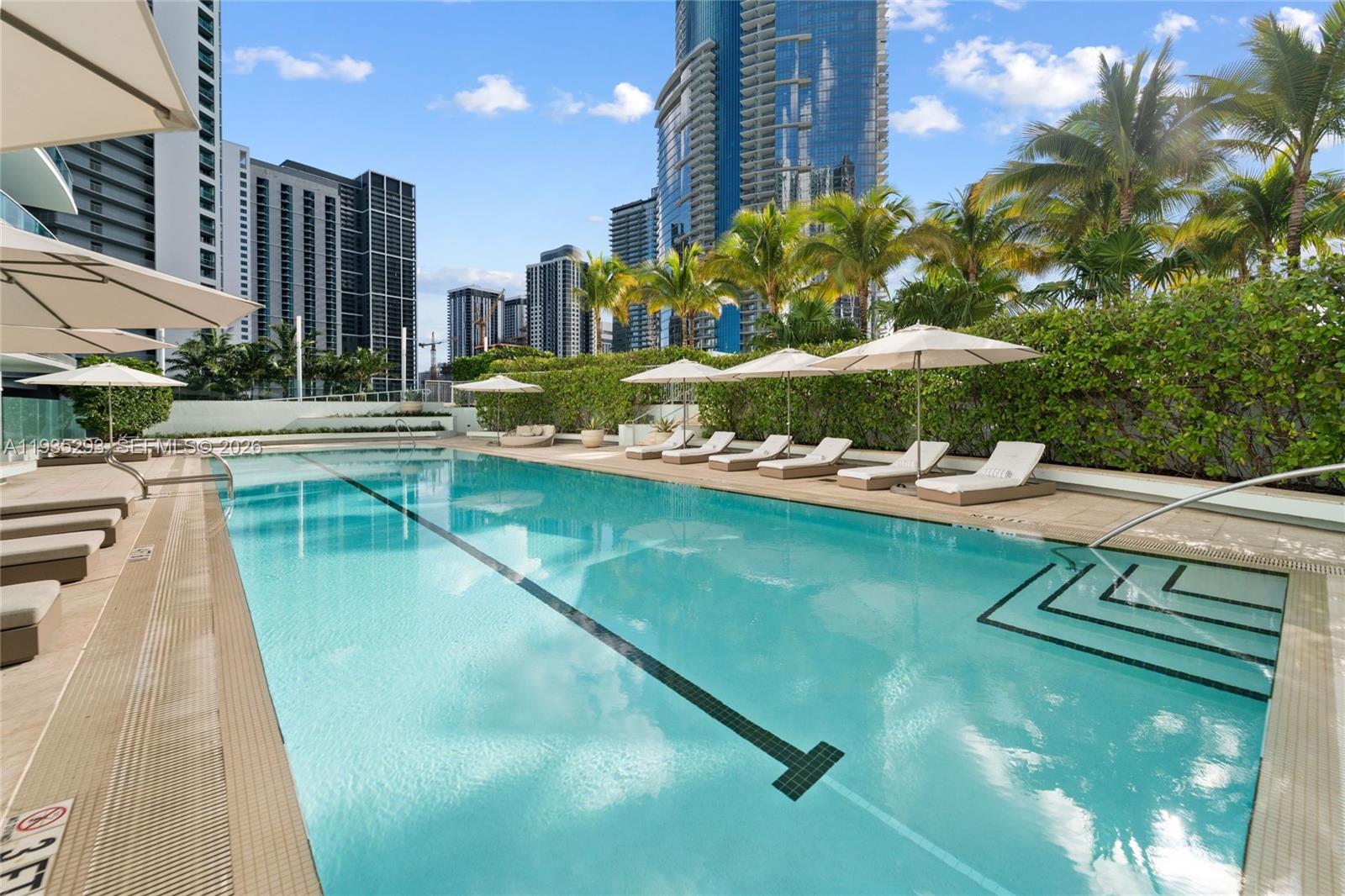 900 Biscayne Blvd #2106, Miami FL 33132