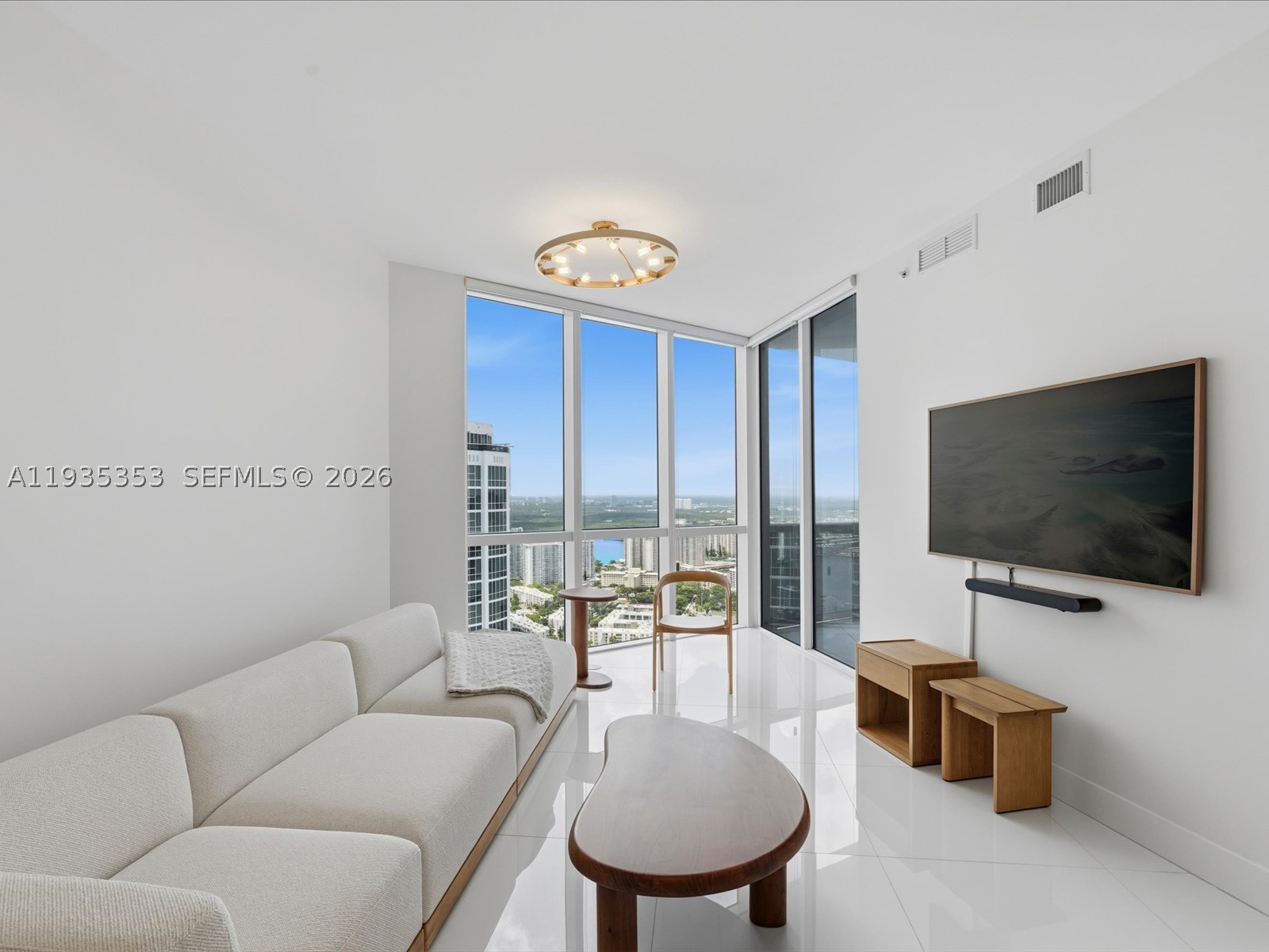 18201 Collins Ave #5508, Sunny Isles Beach FL 33160