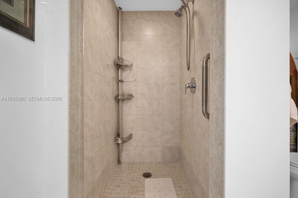 1900 N Bayshore Dr #5103, Miami FL 33132