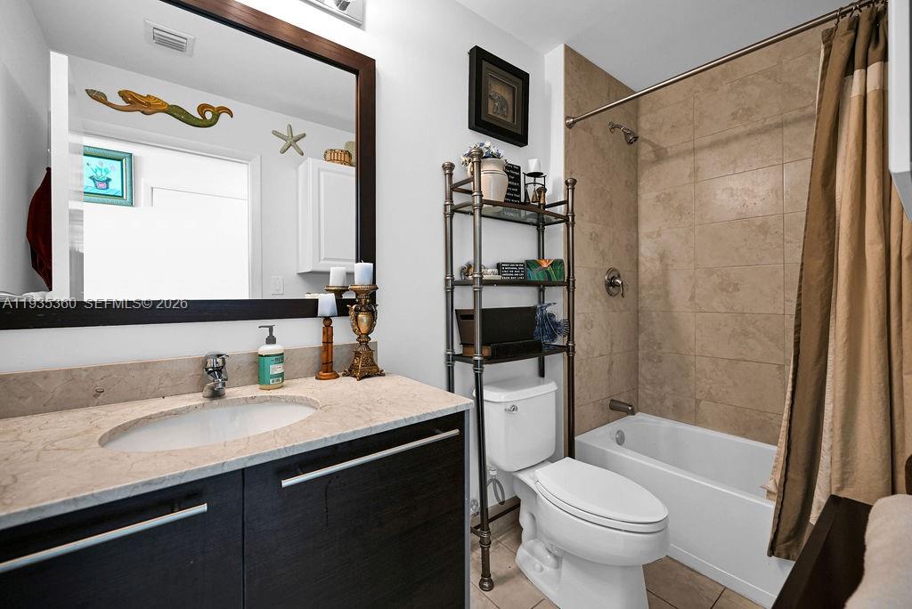 1900 N Bayshore Dr #5103, Miami FL 33132