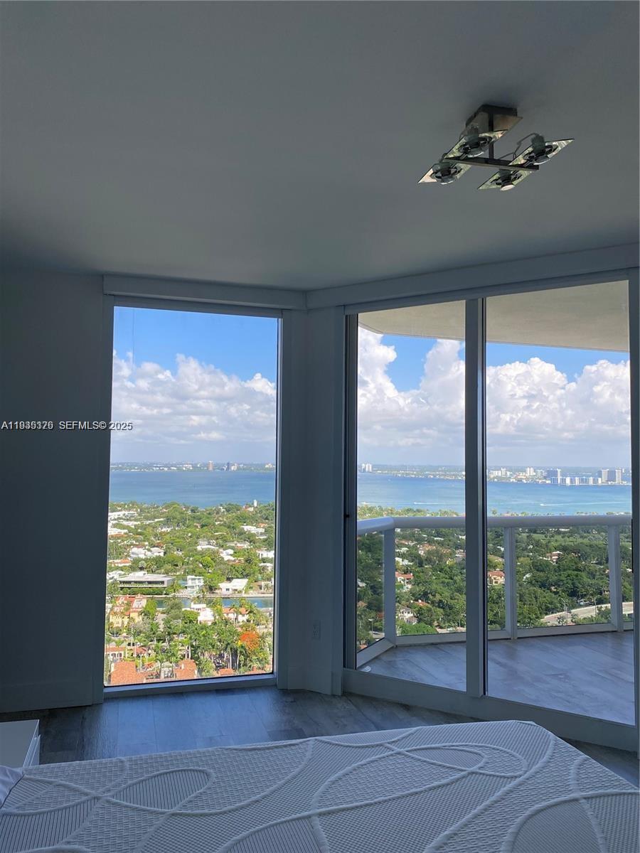 4779 Collins Ave #3606, Miami Beach FL 33140