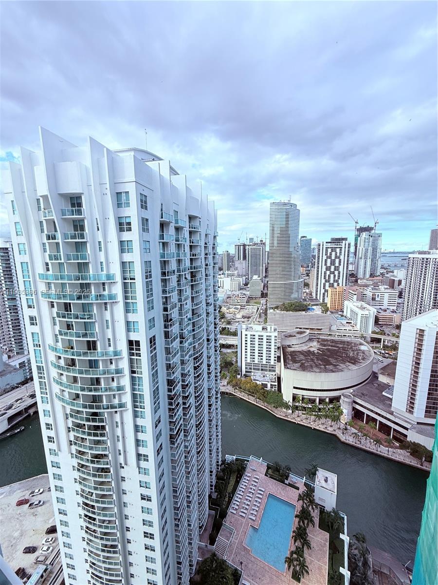 41 SE 5TH ST #2203, Miami FL 33131
