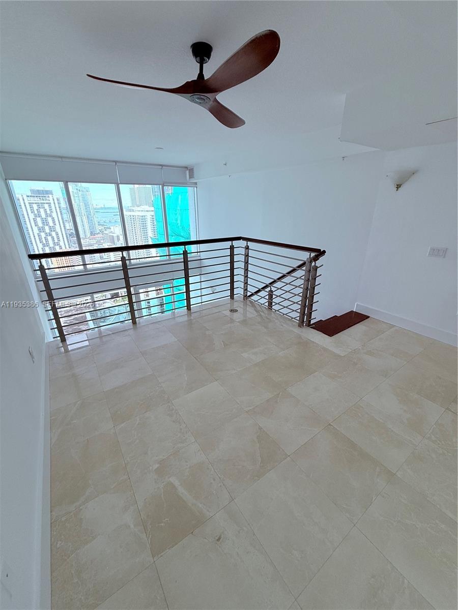 41 SE 5TH ST #2203, Miami FL 33131