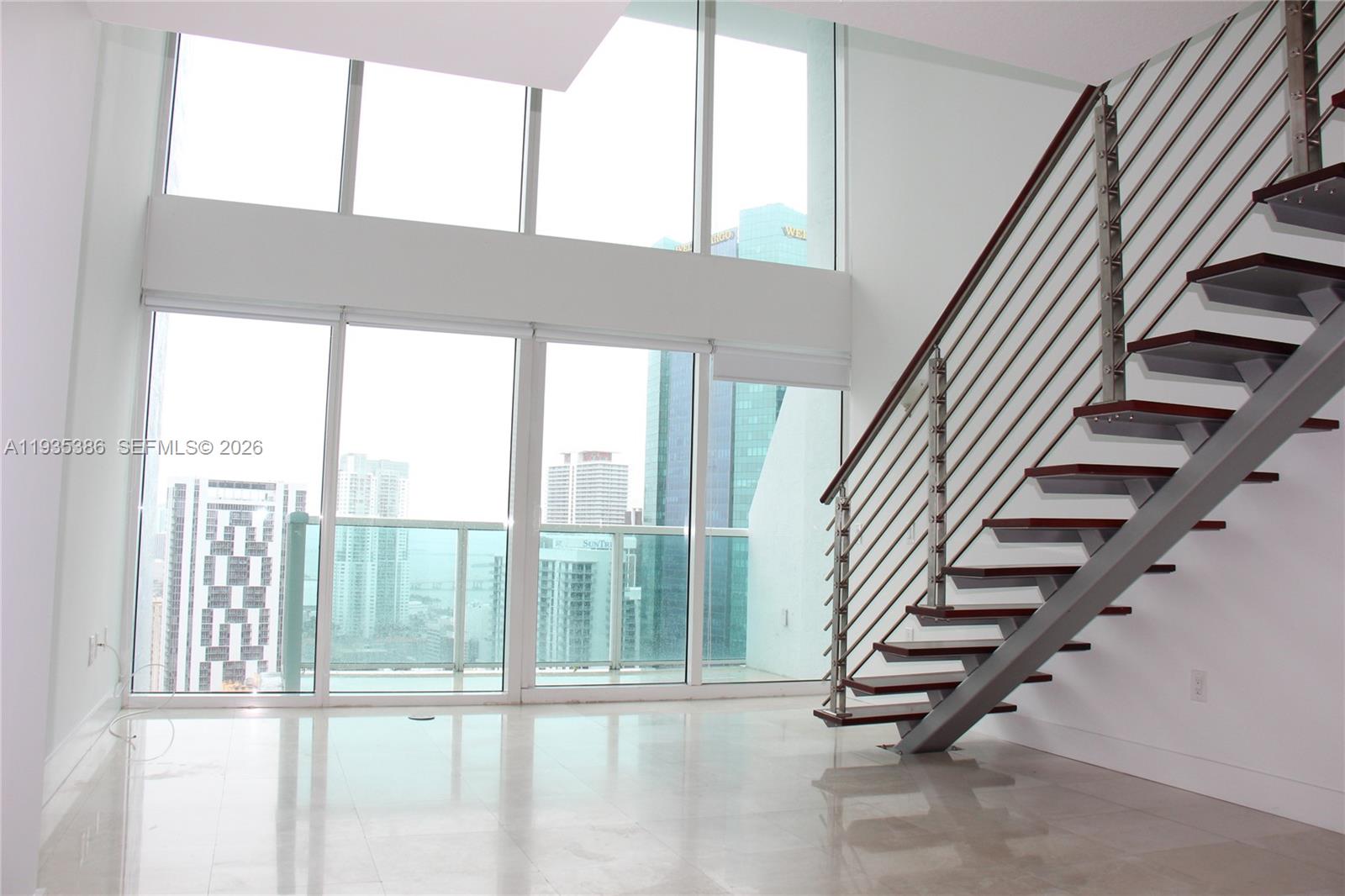 41 SE 5TH ST #2203, Miami FL 33131