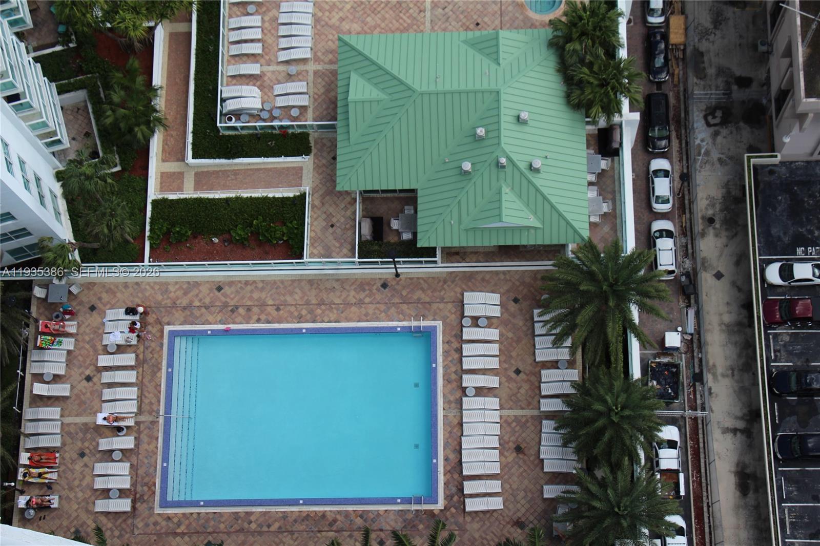 41 SE 5TH ST #2203, Miami FL 33131