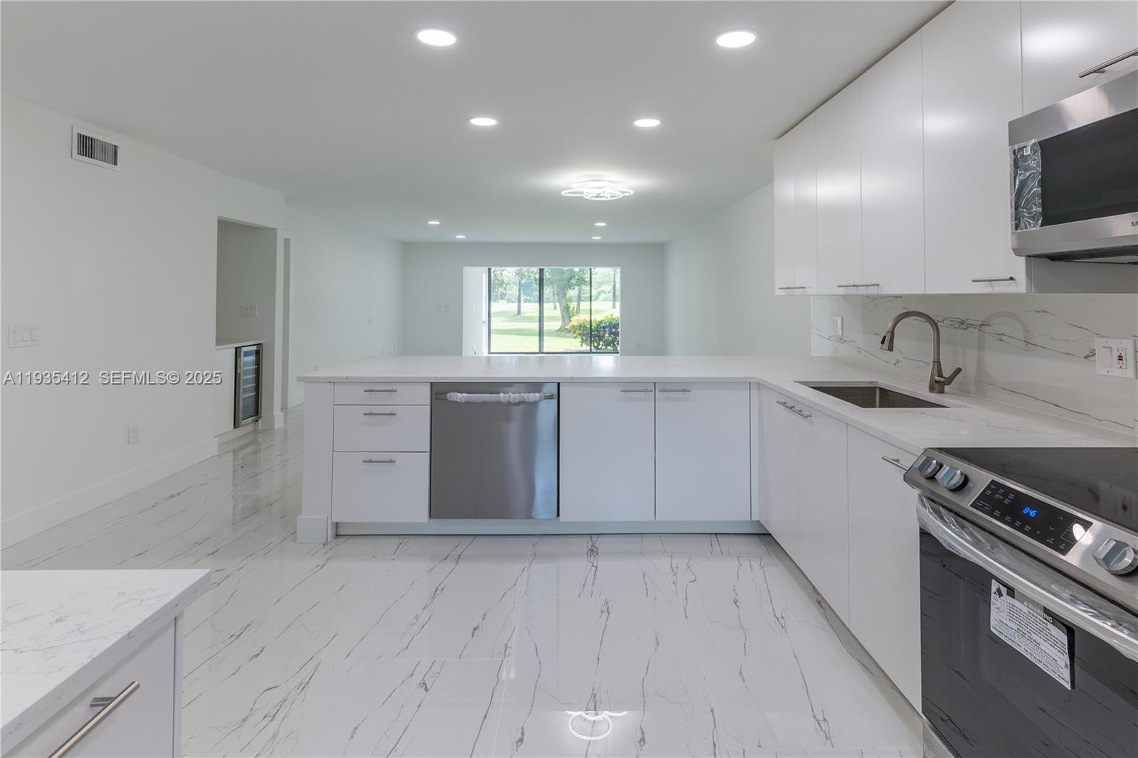 8435 Casa Del Lago #22-C, Boca Raton FL 33433