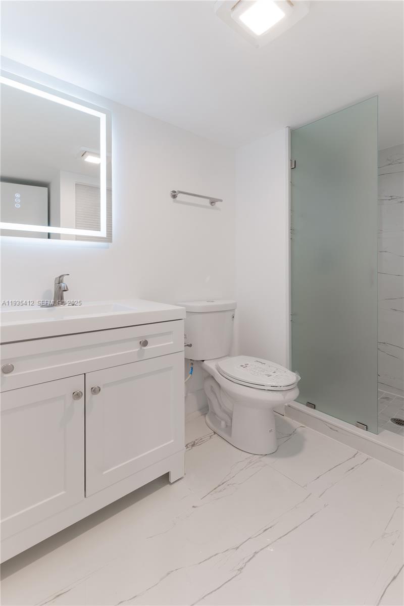 8435 Casa Del Lago #22-C, Boca Raton FL 33433