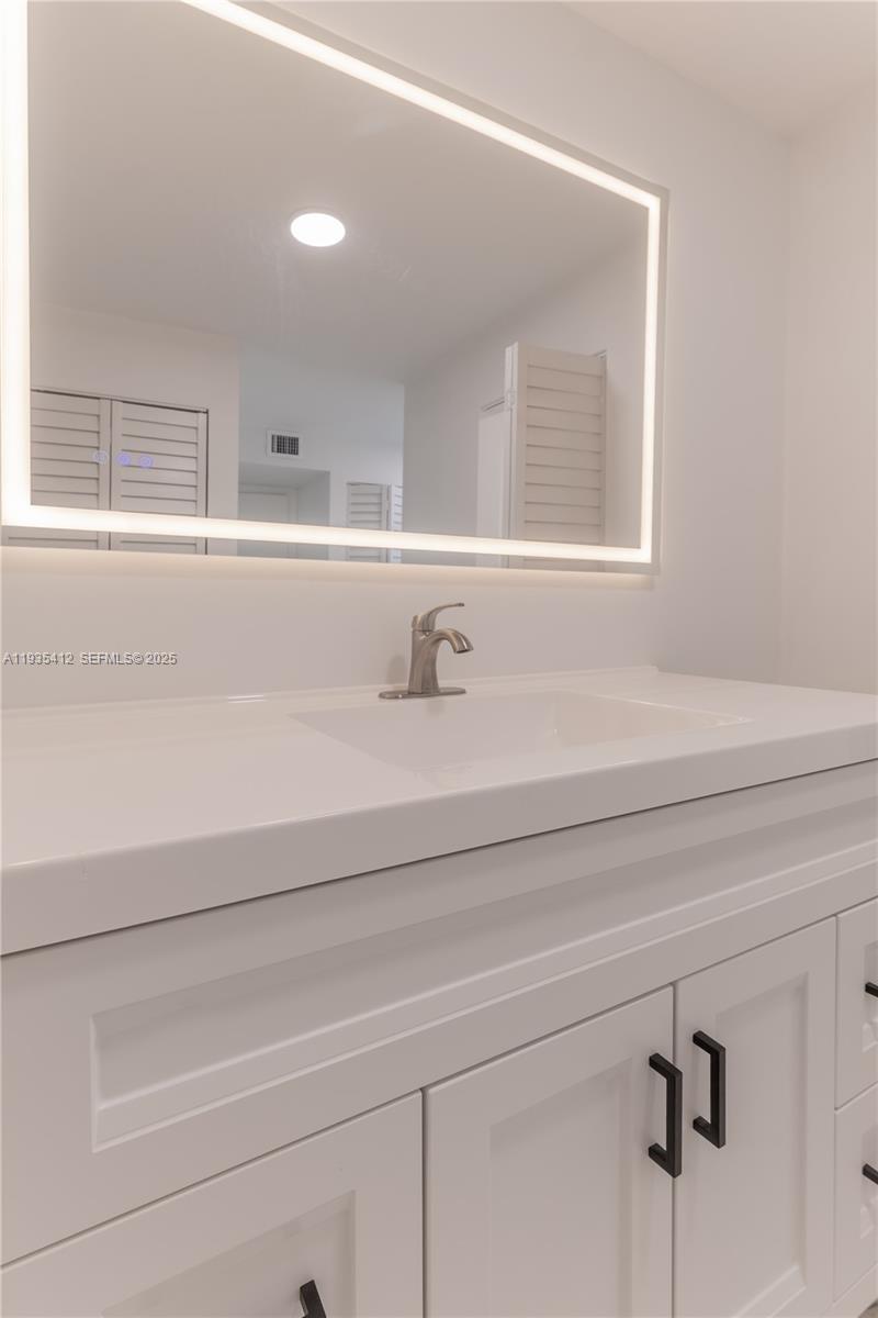 8435 Casa Del Lago #22-C, Boca Raton FL 33433