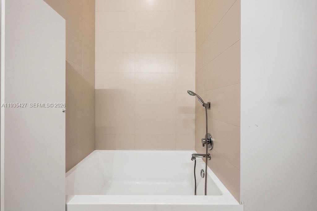 501 NE 31st St #401, Miami FL 33137