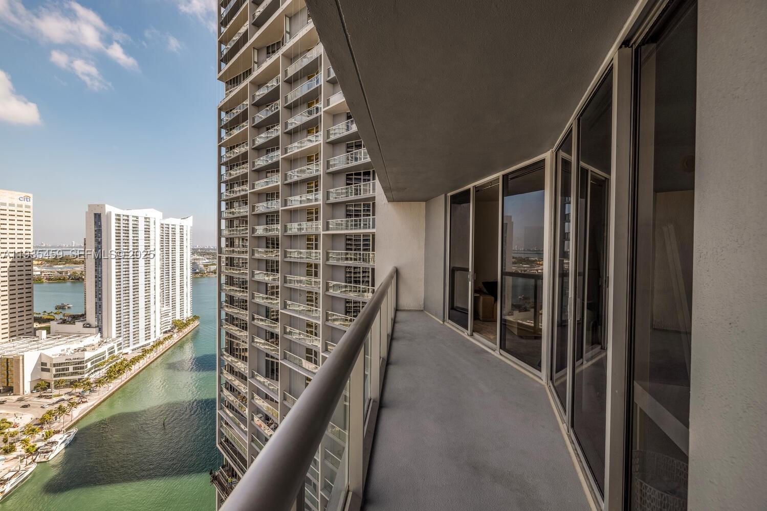 475 Brickell Ave #3314, Miami FL 33131