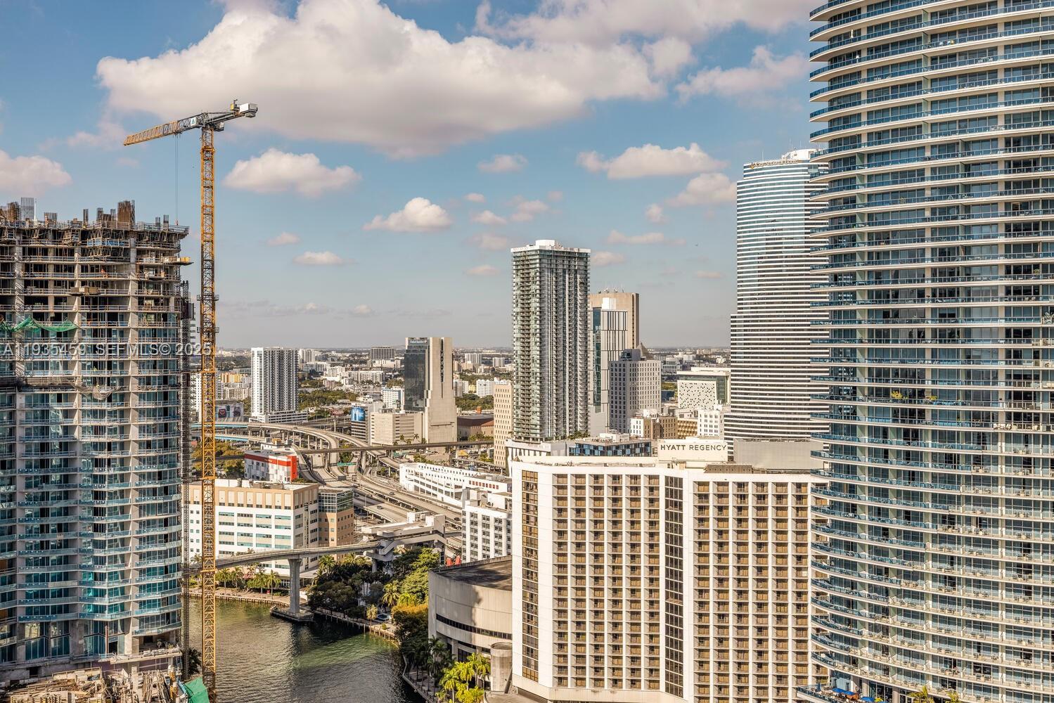 475 Brickell Ave #3314, Miami FL 33131