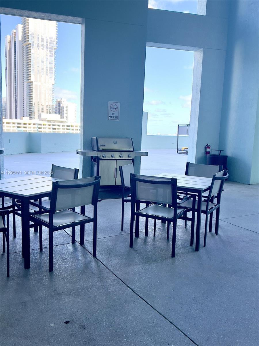 1900 N Bayshore Dr #2117, Miami FL 33132