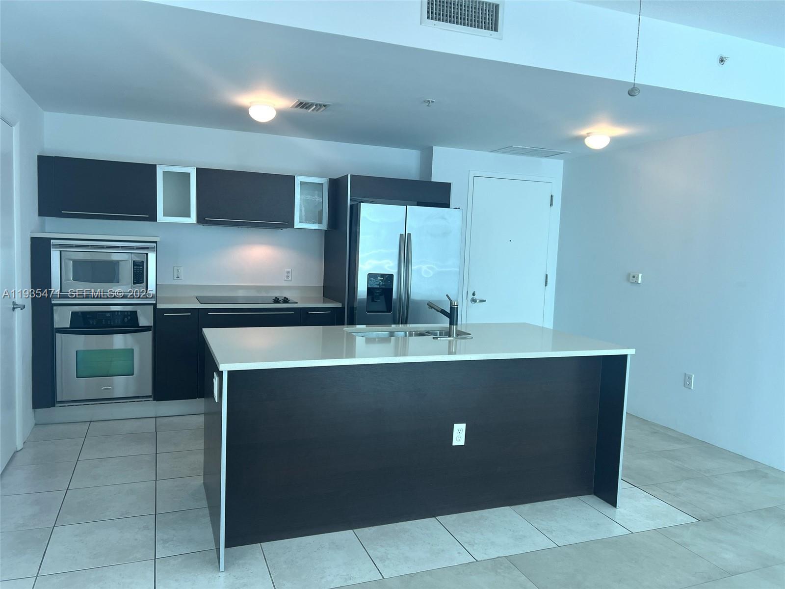 1900 N Bayshore Dr #2117, Miami FL 33132