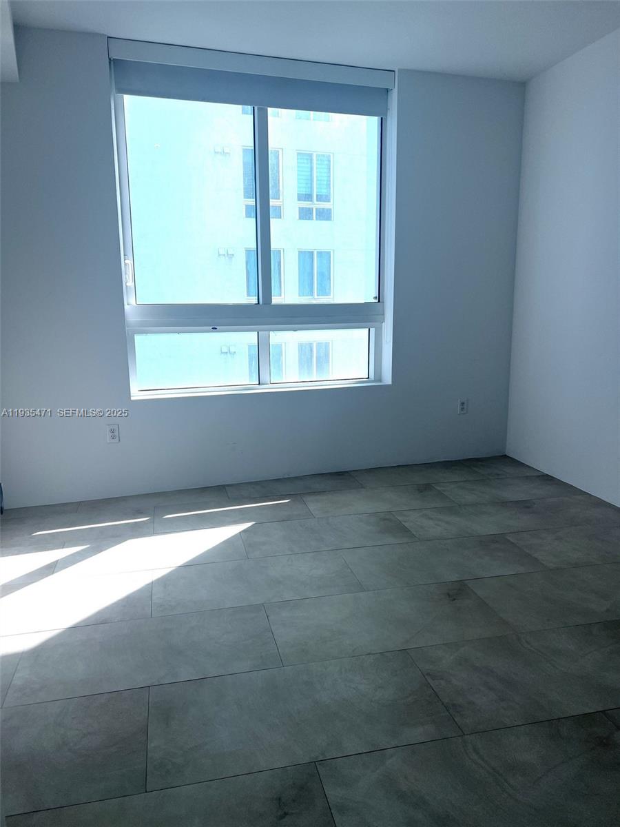 1900 N Bayshore Dr #2117, Miami FL 33132