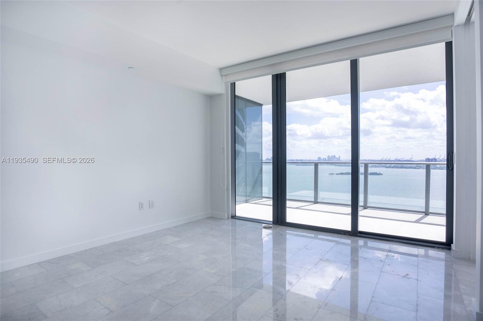 650 NE 32nd St #2701, Miami FL 33137