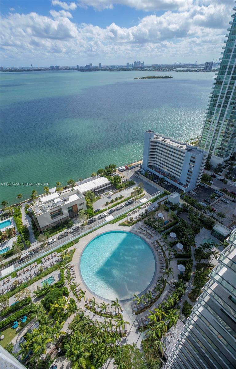 650 NE 32nd St #2701, Miami FL 33137