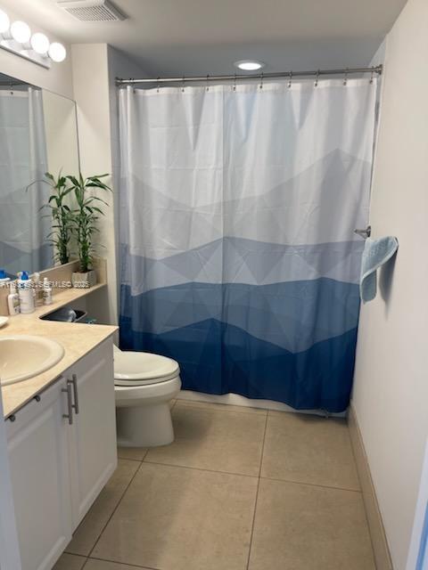 1155 Brickell Bay Dr #1605, Miami FL 33131