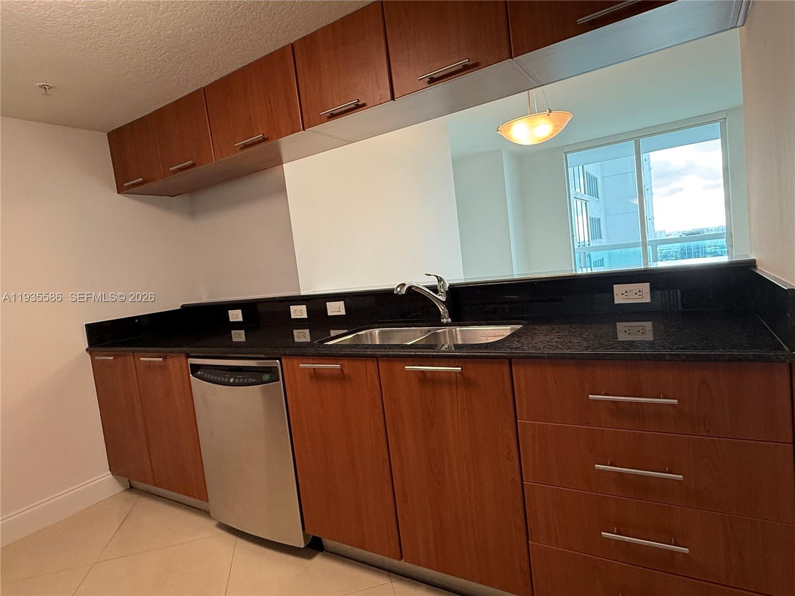 1800 N Bayshore Dr #2702, Miami FL 33132