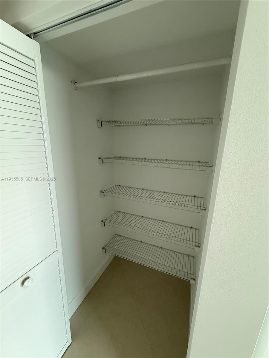 1800 N Bayshore Dr #2702, Miami FL 33132