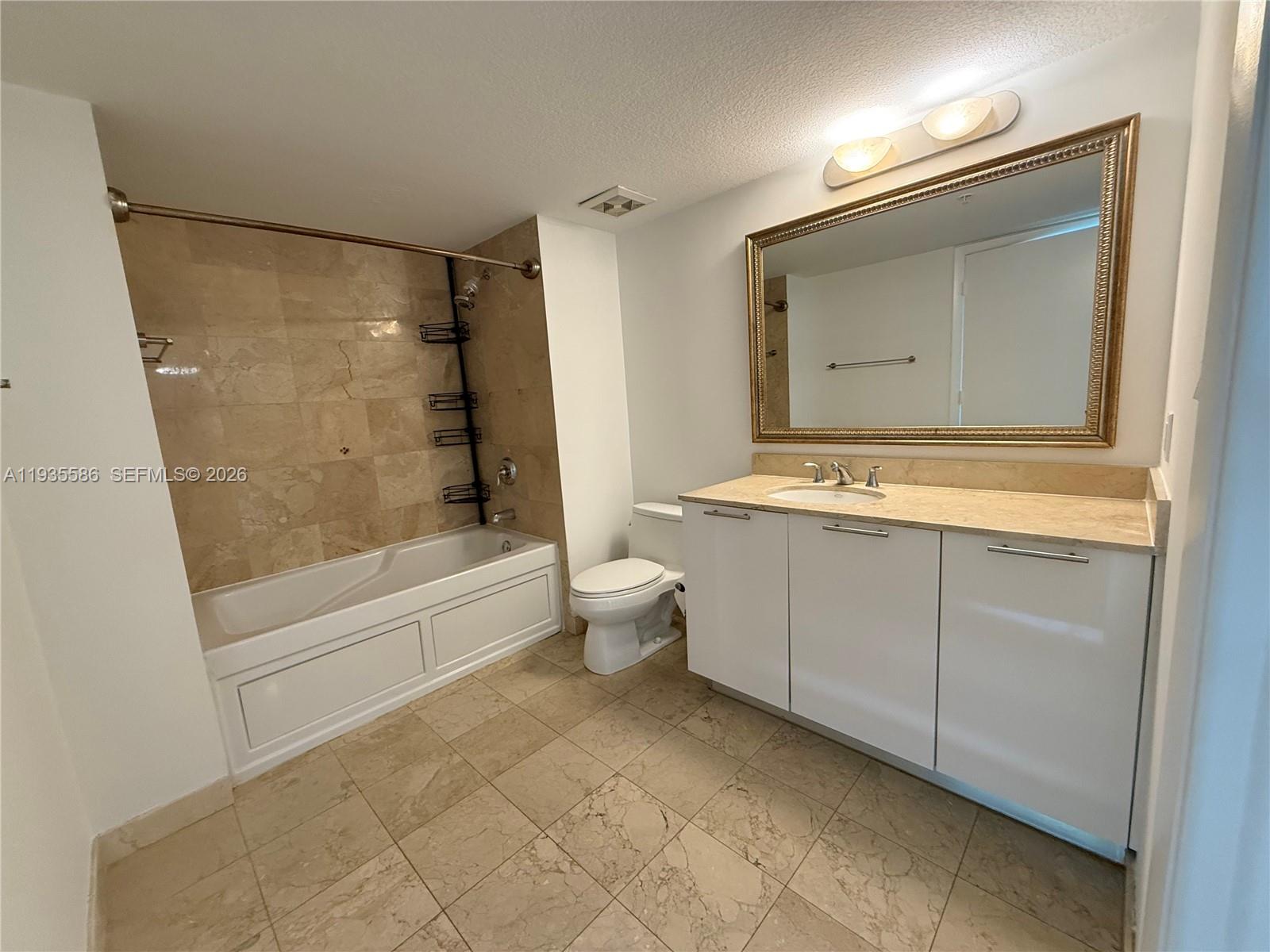 1800 N Bayshore Dr #2702, Miami FL 33132