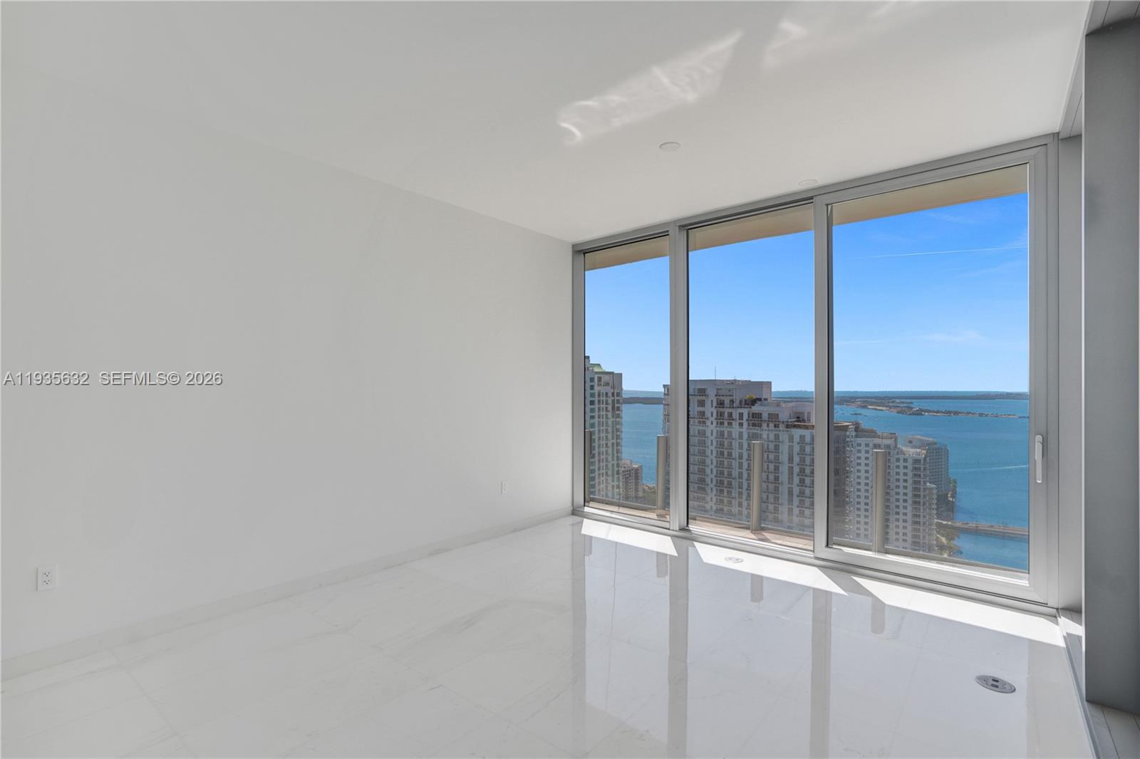 300 Biscayne Blvd Way #3704C, Miami FL 33131