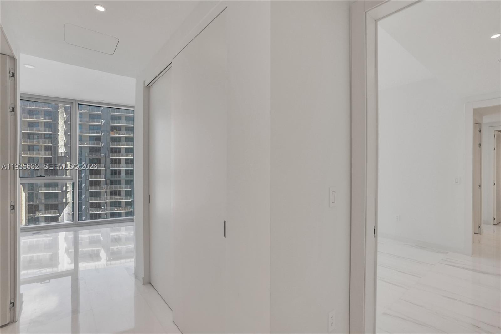 300 Biscayne Blvd Way #3704C, Miami FL 33131