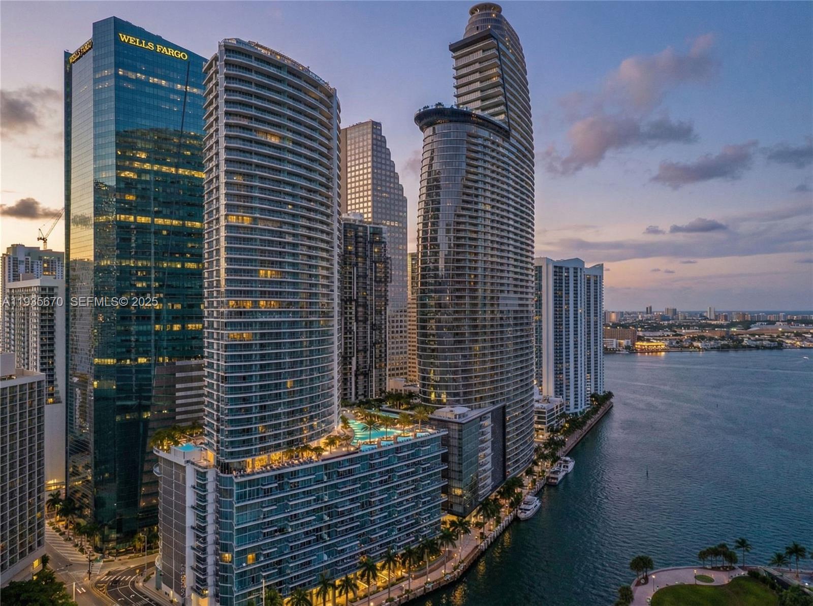 200 Biscayne Boulevard Way #4408, Miami FL 33131