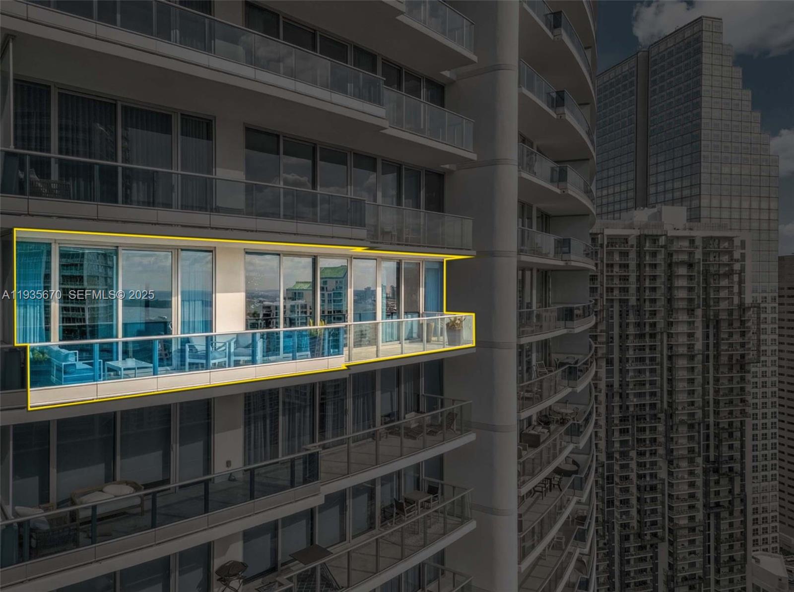 200 Biscayne Boulevard Way #4408, Miami FL 33131
