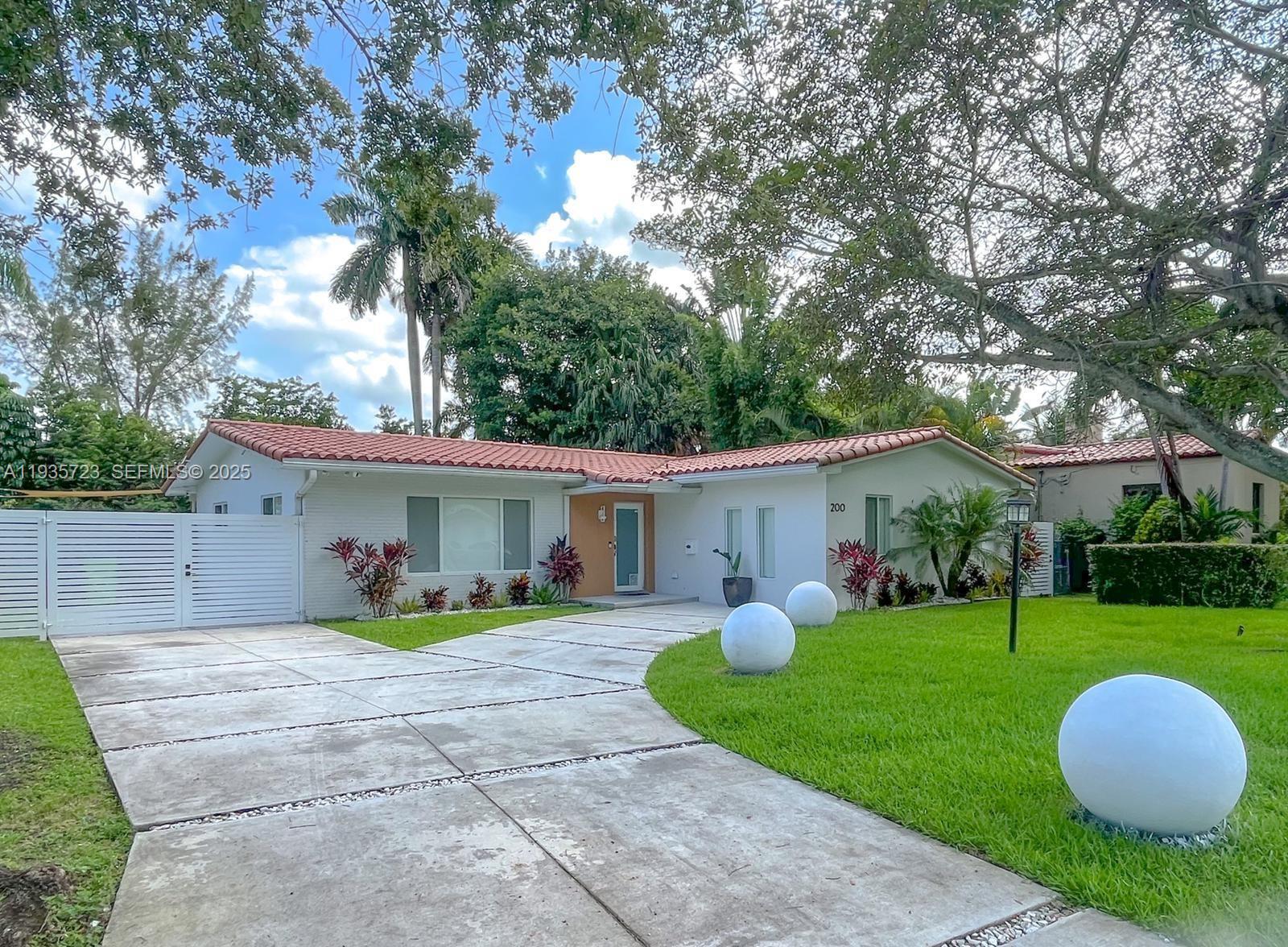 200 NW 86th St, El Portal FL 33150