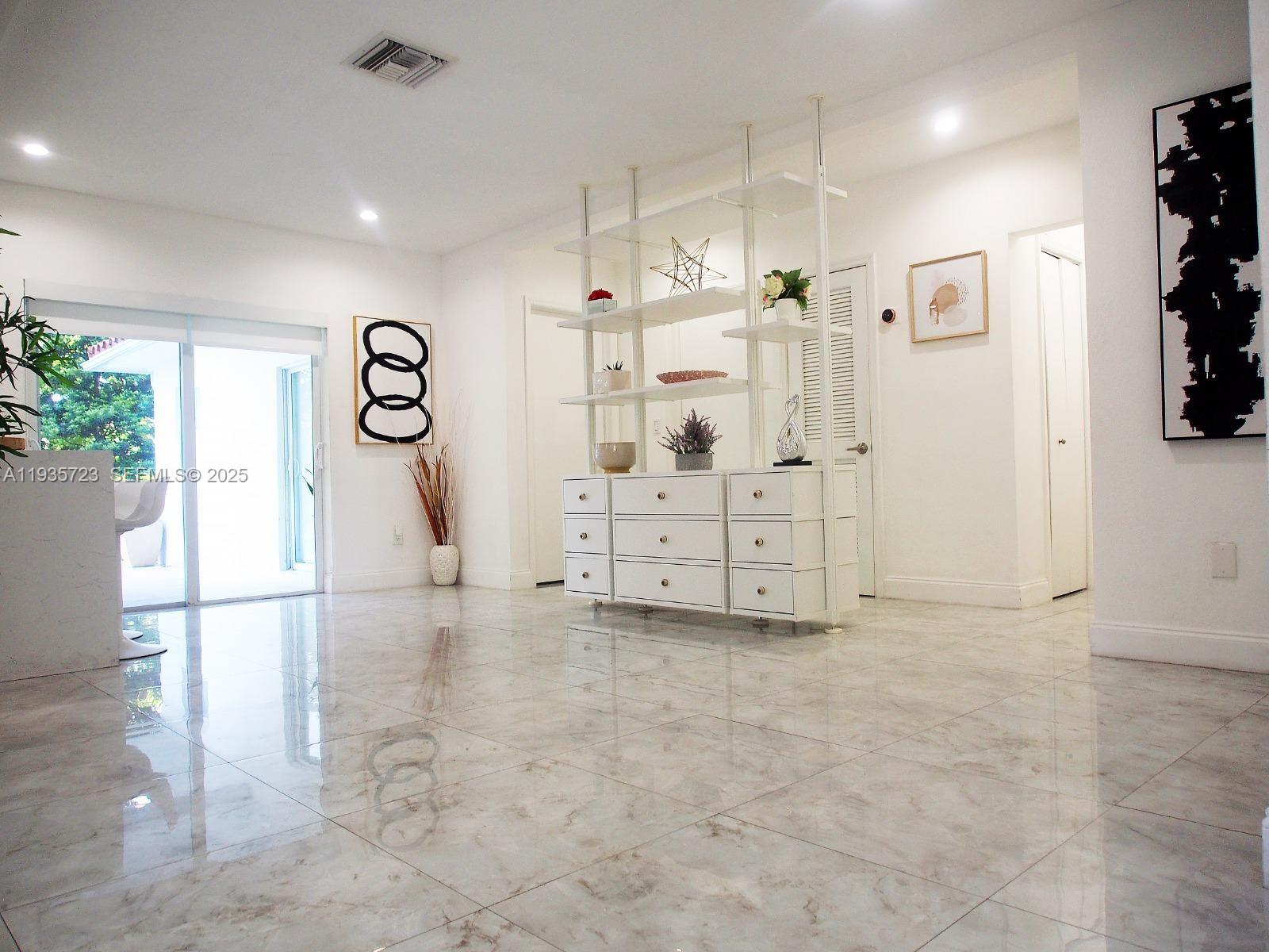 200 NW 86th St, El Portal FL 33150