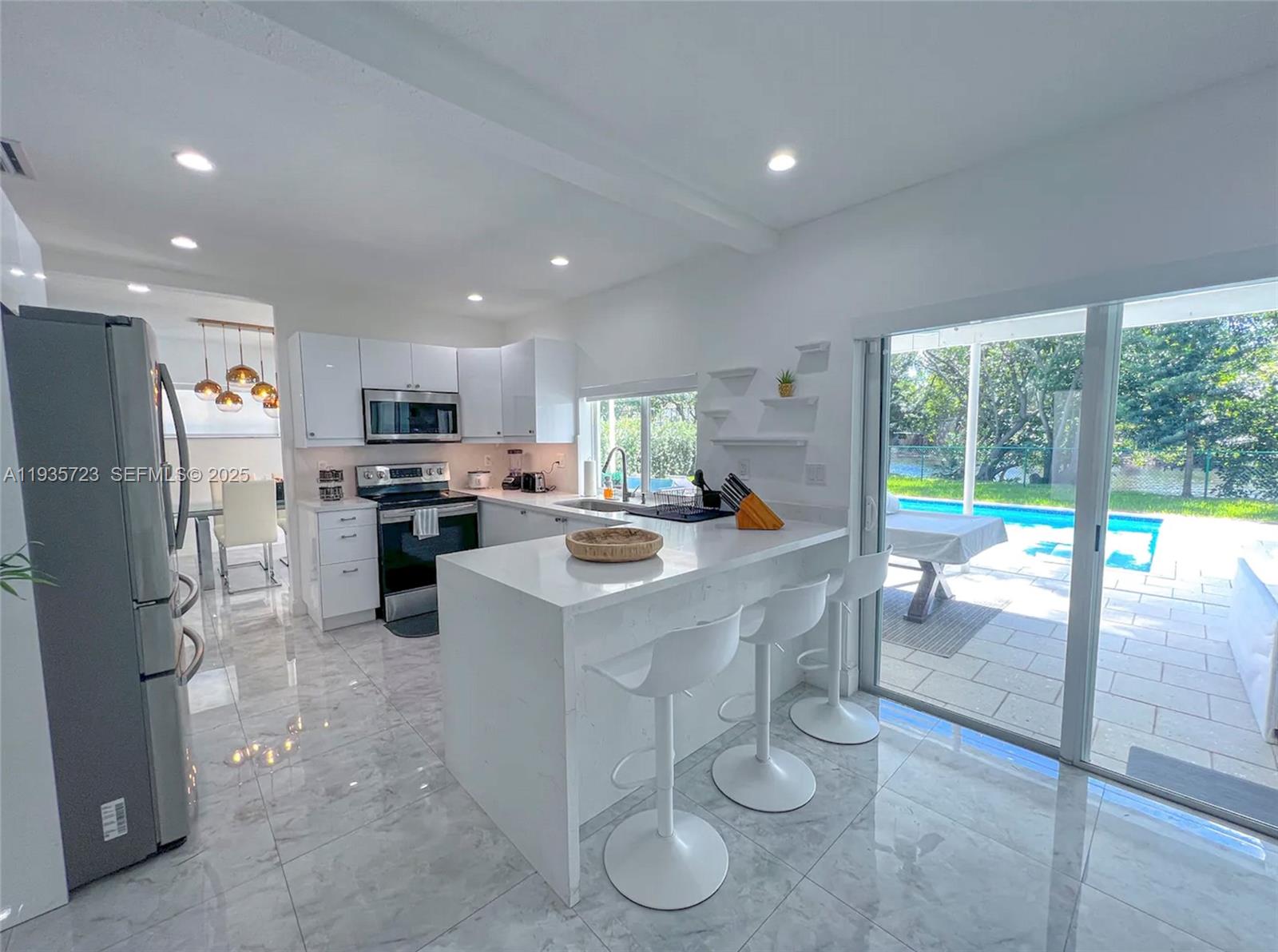 200 NW 86th St, El Portal FL 33150