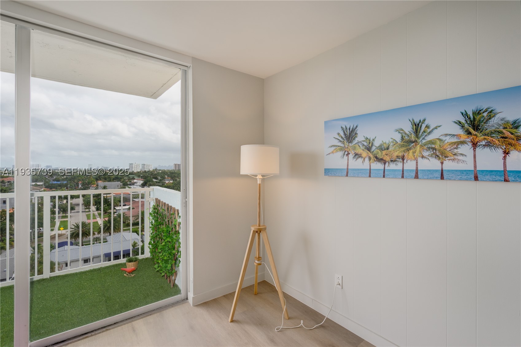 2000 NE 135th St #908, North Miami FL 33181