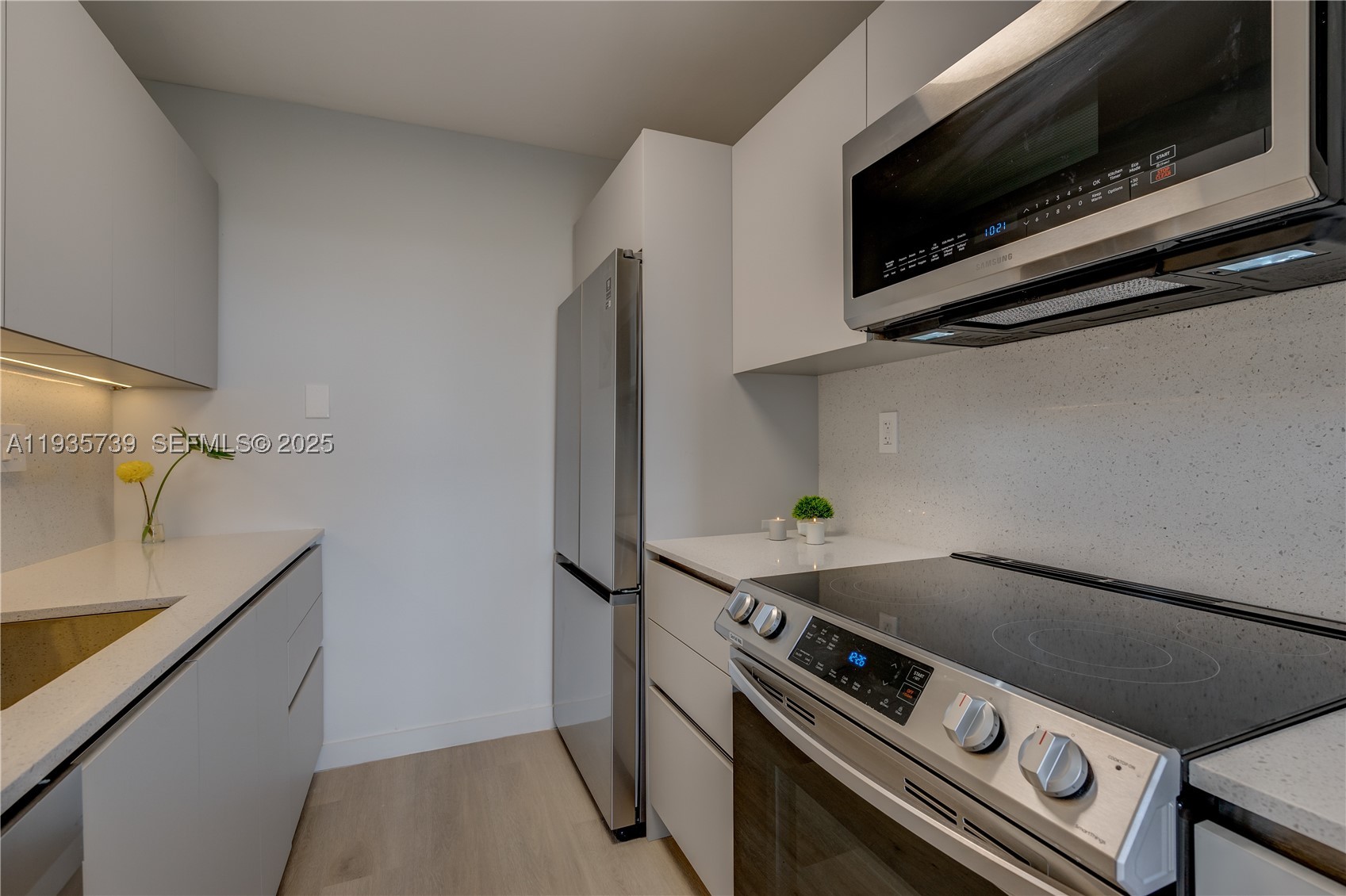 2000 NE 135th St #908, North Miami FL 33181