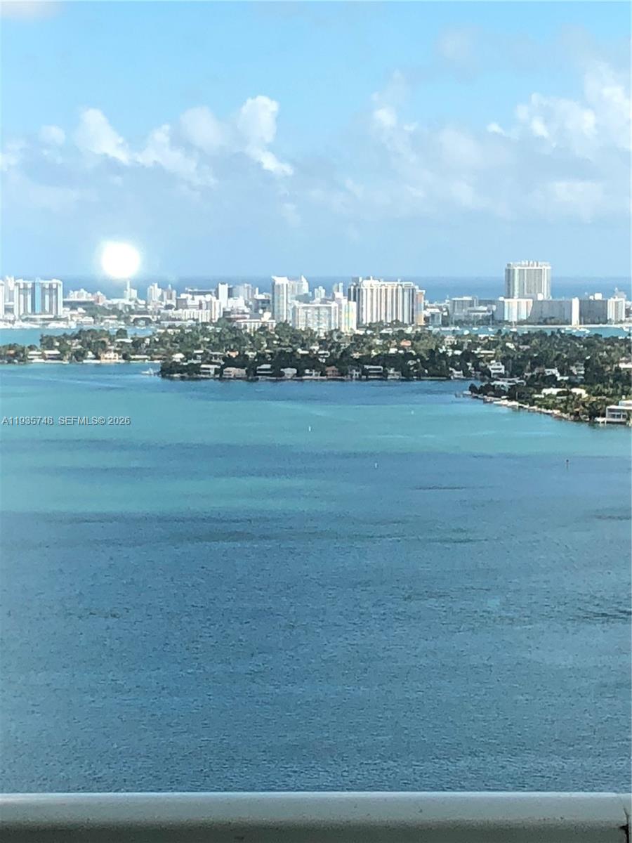 1900 N Bayshore Dr #3305, Miami FL 33132