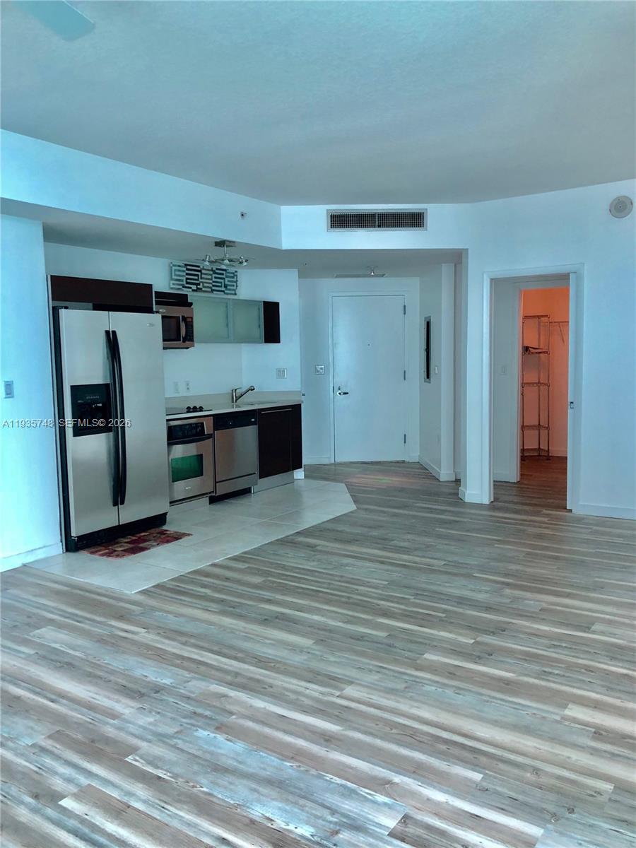 1900 N Bayshore Dr #3305, Miami FL 33132