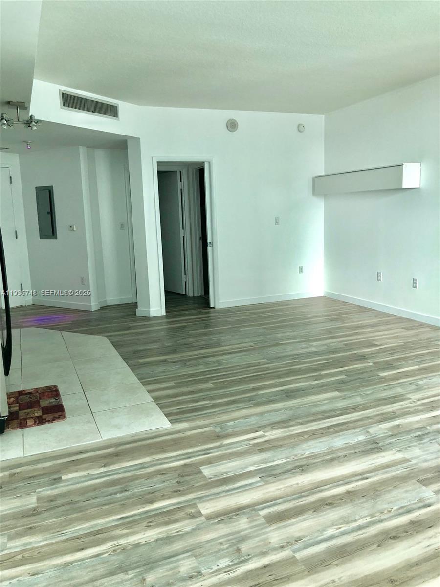 1900 N Bayshore Dr #3305, Miami FL 33132