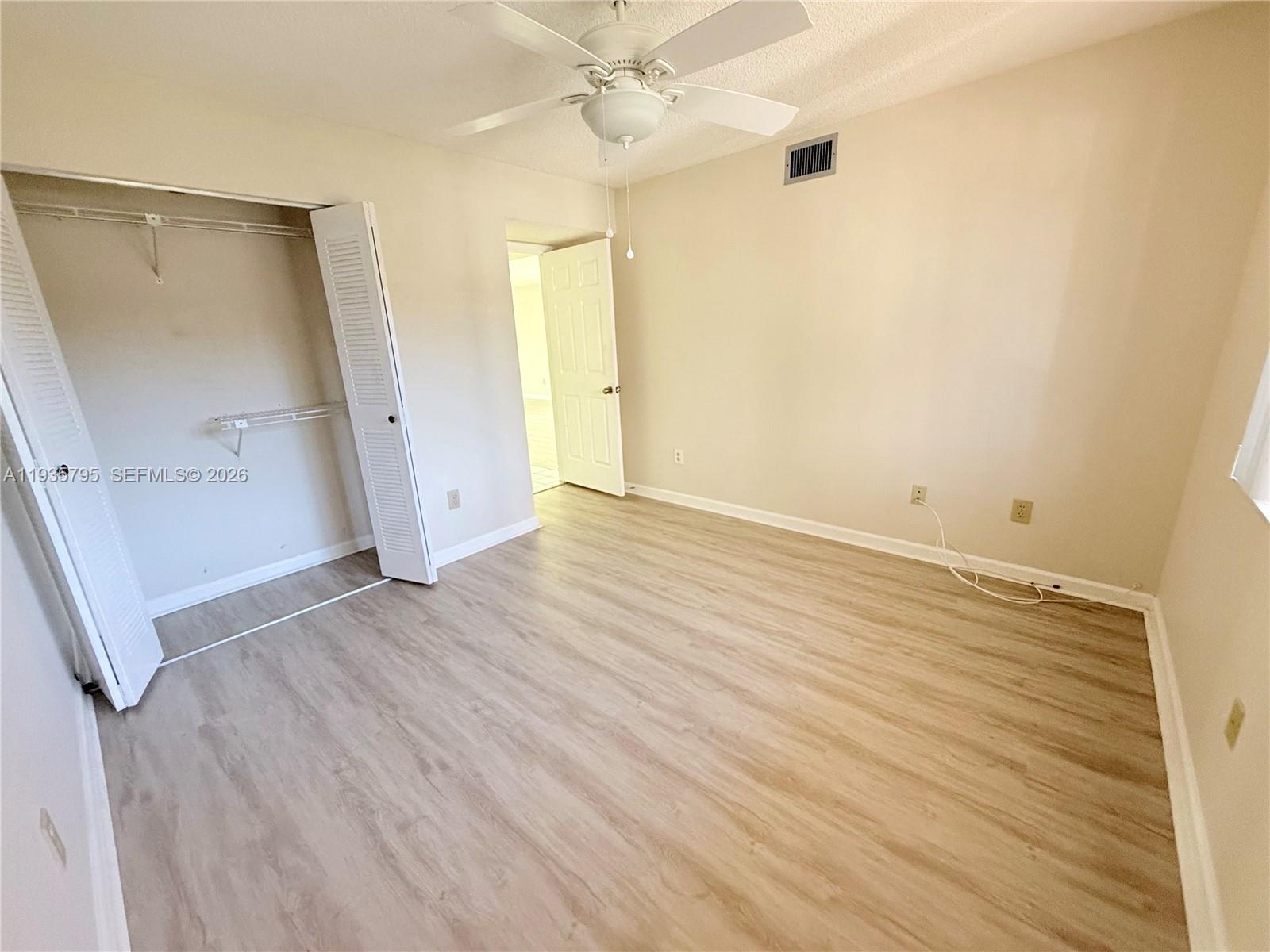 10426 E Clairmont Cir #212, Tamarac FL 33321