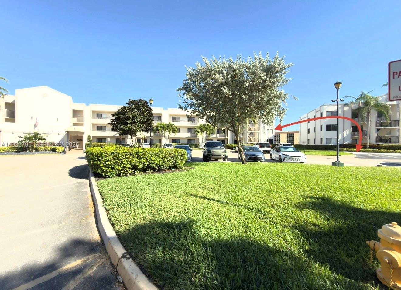 10426 E Clairmont Cir #212, Tamarac FL 33321