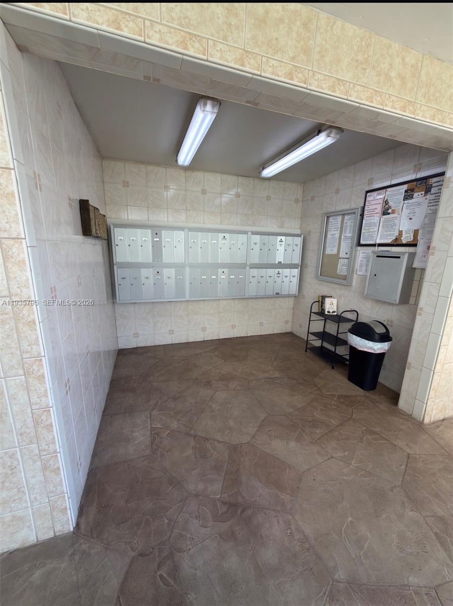 10426 E Clairmont Cir #212, Tamarac FL 33321