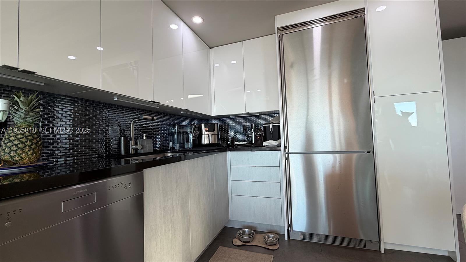 92 SW 3rd St #3607, Miami FL 33130
