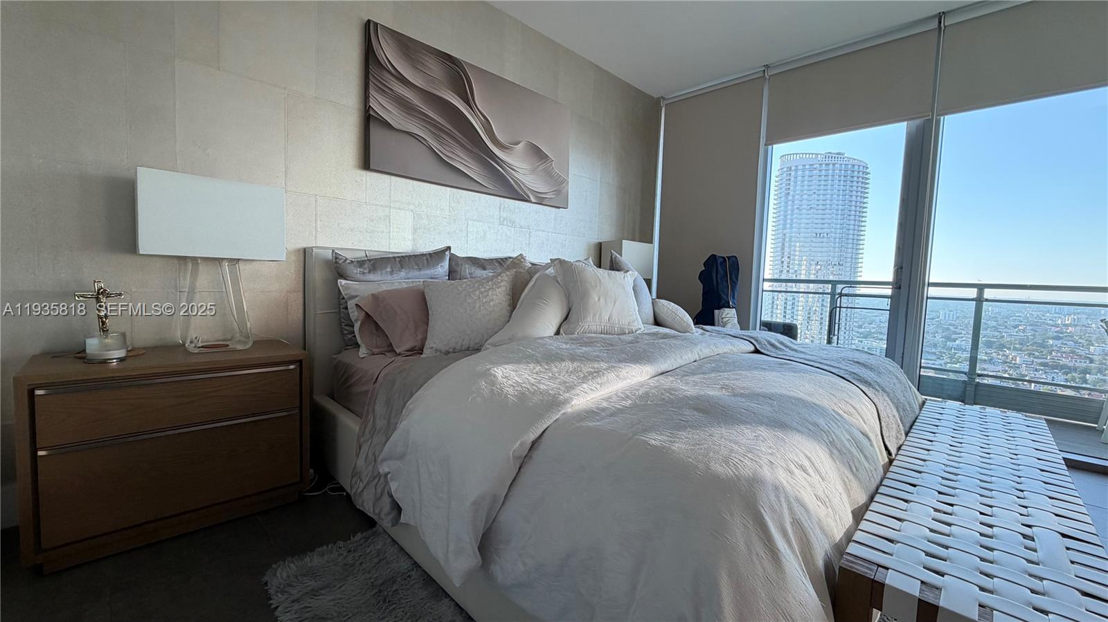 92 SW 3rd St #3607, Miami FL 33130