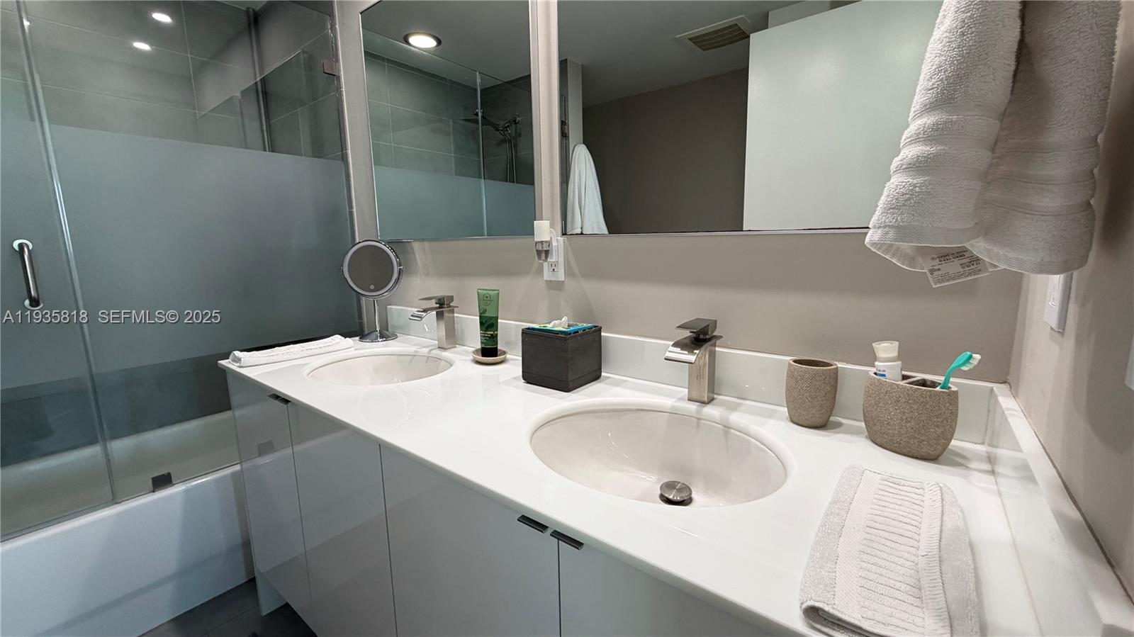 92 SW 3rd St #3607, Miami FL 33130