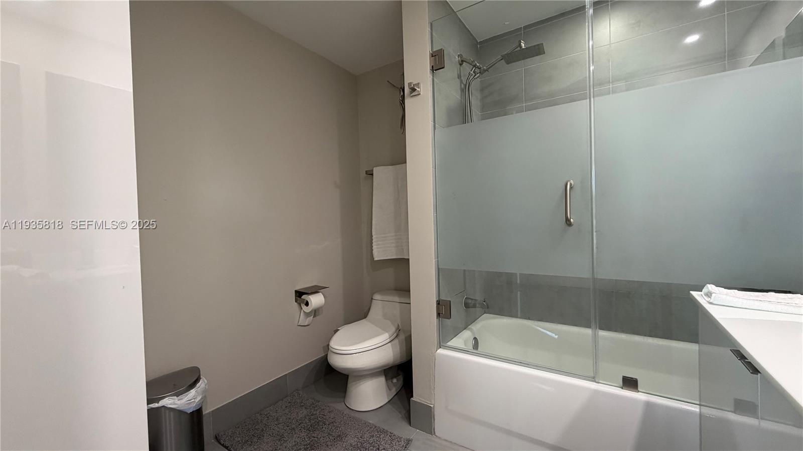92 SW 3rd St #3607, Miami FL 33130