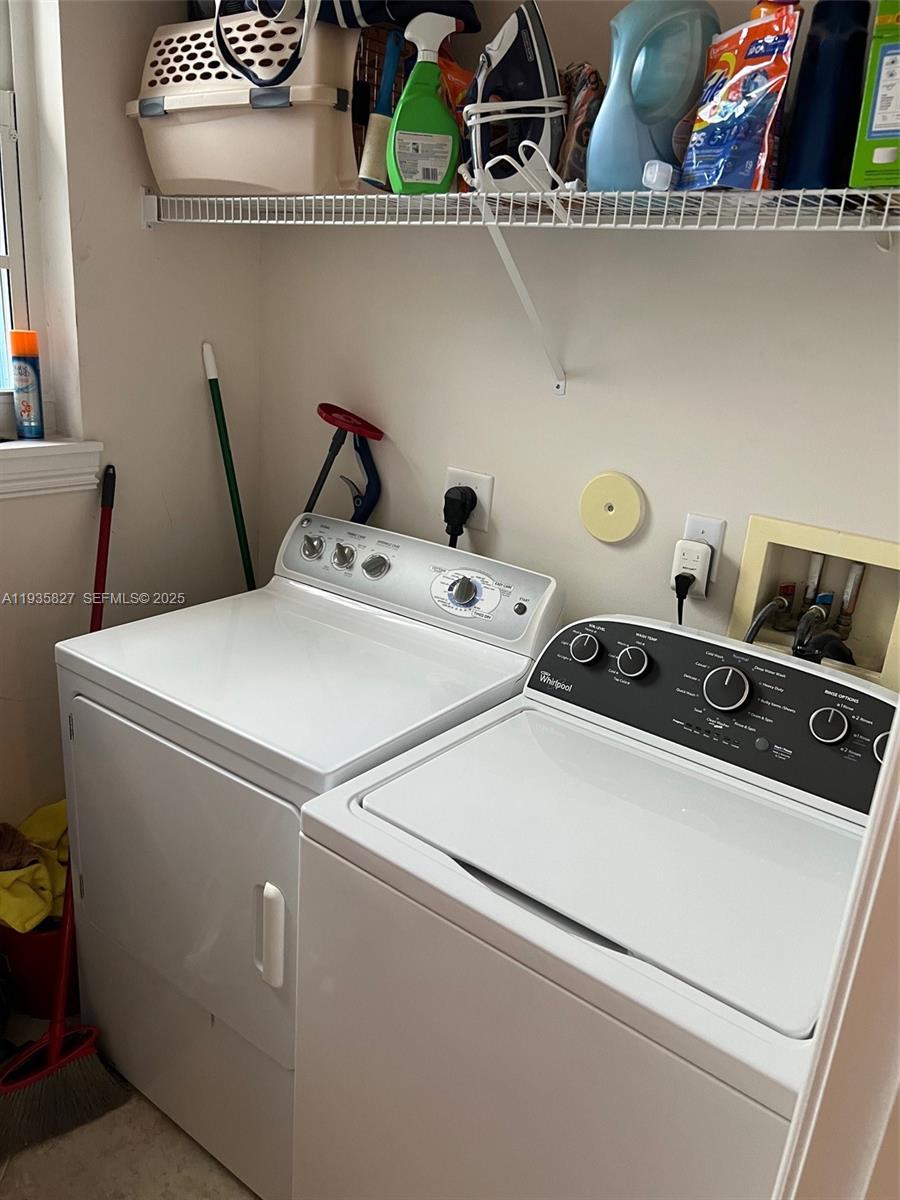 184 W Bay Cedar Cir, Jupiter FL 33458