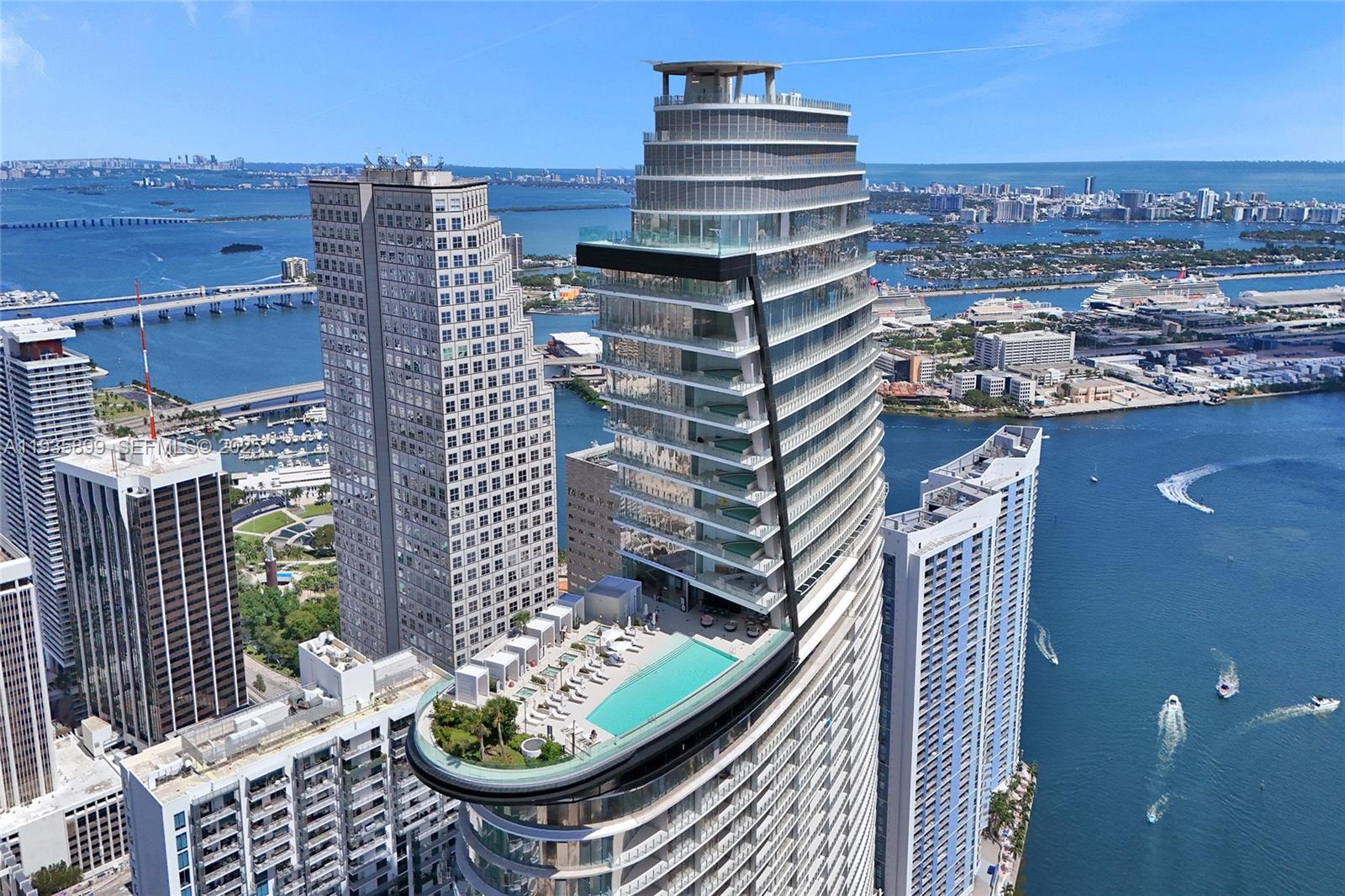 300 Biscayne Boulevard Way #3605W, Miami FL 33131
