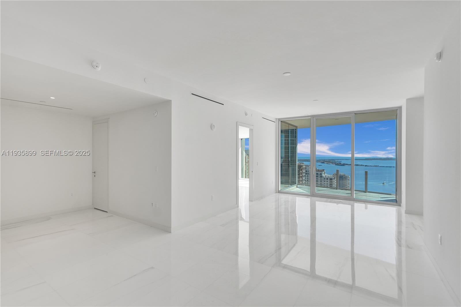 300 Biscayne Boulevard Way #3605W, Miami FL 33131