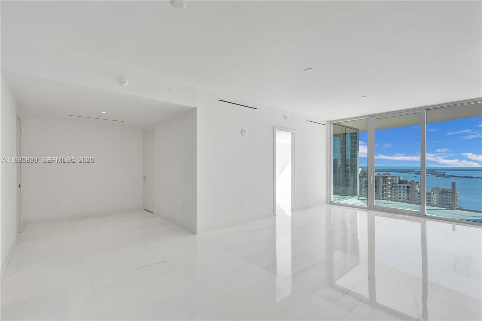 300 Biscayne Boulevard Way #3605W, Miami FL 33131