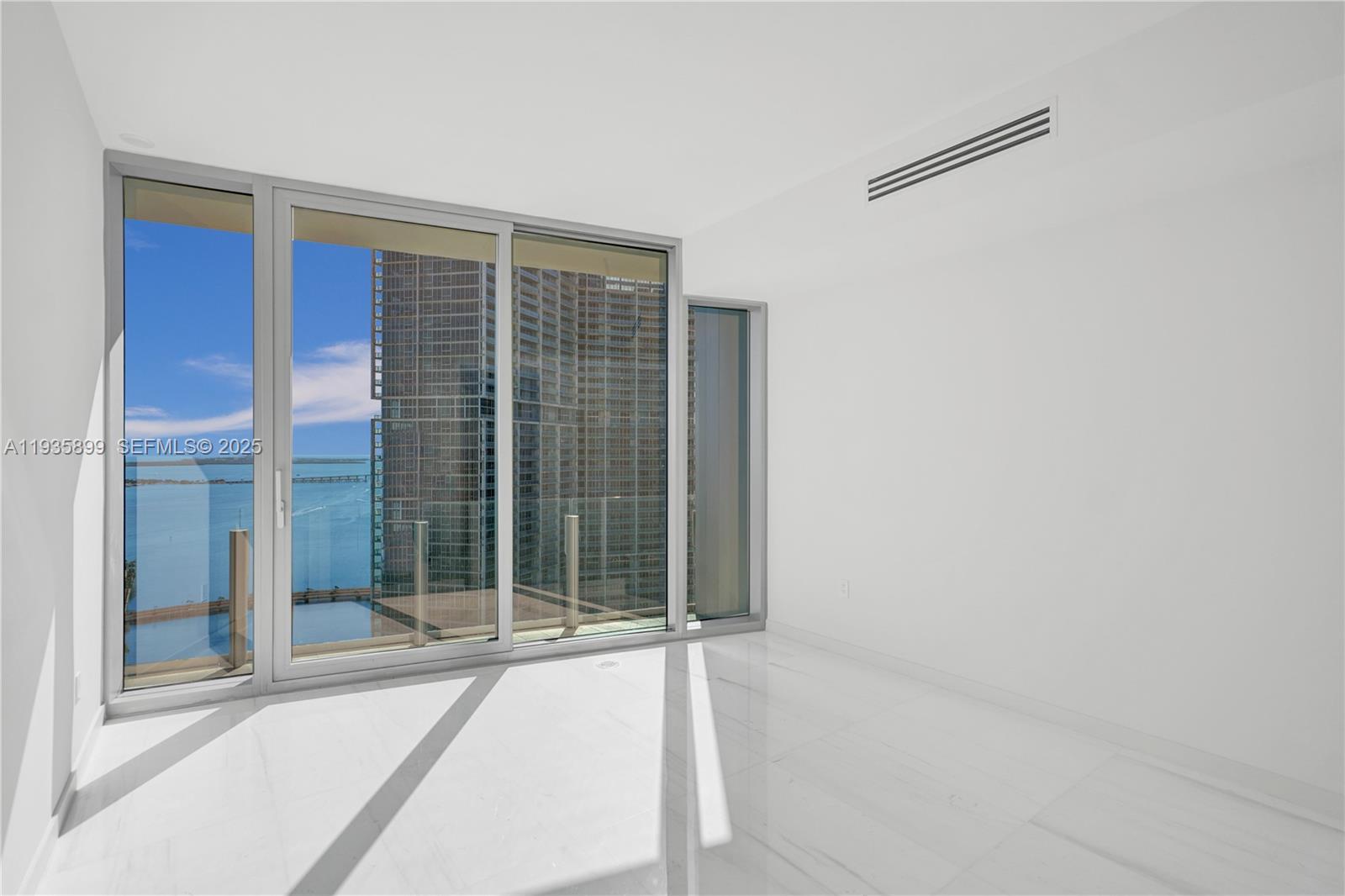300 Biscayne Boulevard Way #3605W, Miami FL 33131