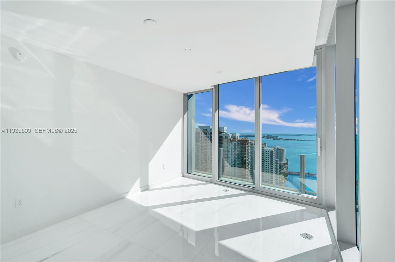 300 Biscayne Boulevard Way #3605W, Miami FL 33131