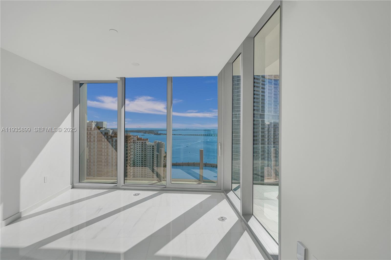 300 Biscayne Boulevard Way #3605W, Miami FL 33131
